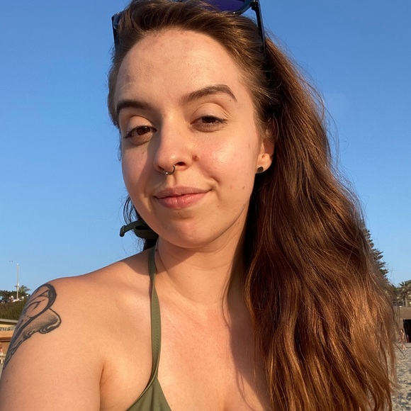 Meet your Posher, Mimi! - Picture 3 of 7